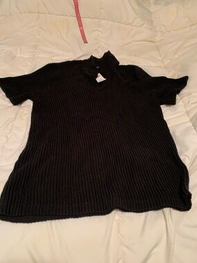 Abercrombie & Fitch Black Ribbed Polo-Style Short Sleeve Top